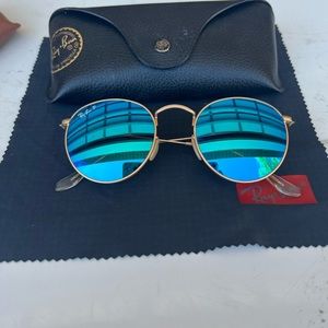 Ray-Ban Polarized Round Mirrored Sunglasses